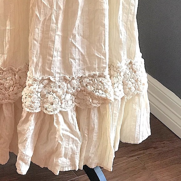 1970s VINTAGE Ivory Crochet Embellished Maxi Dress with Full Skirted Design XSM - Picture 6 of 11